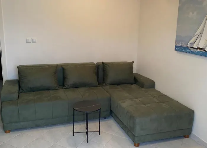 Nela Apartment *